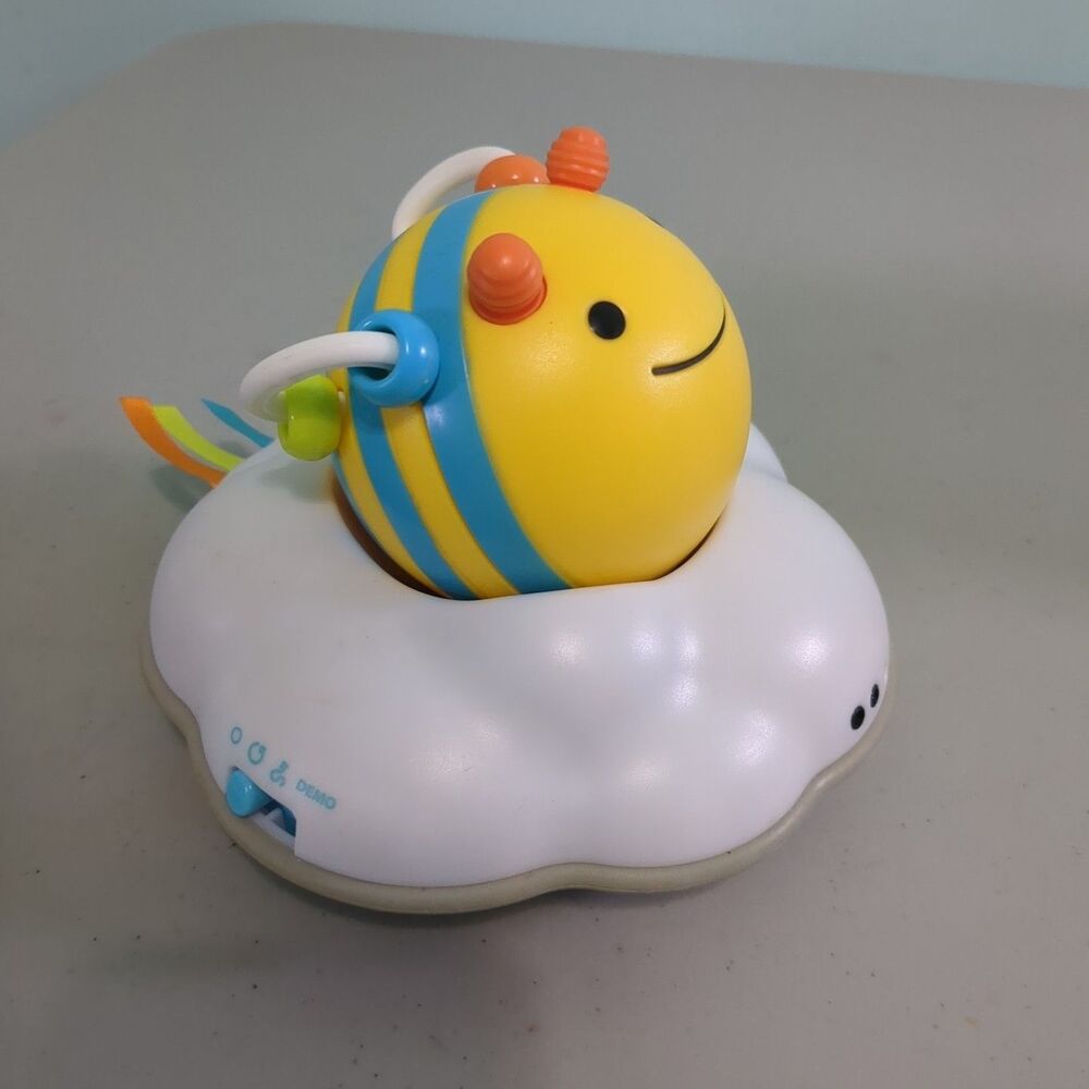 Skip Hop Explore & More Follow-Bee Crawl Toy Cloud Learning Activity Stages Play